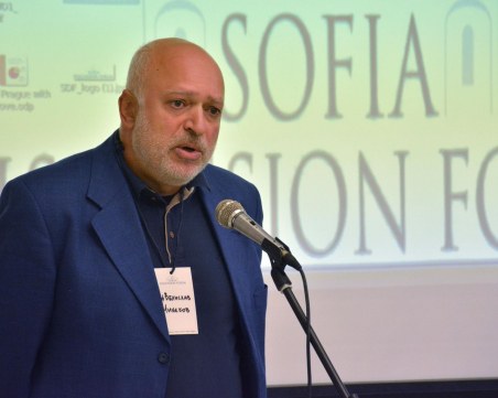 Националната художествена академия избра своя нов шеф