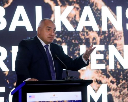 Премиерът за инцидента с НСО: Истински страдам за детето