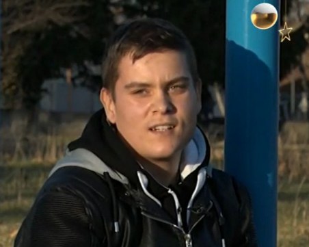 Александър  свали 70 кг за една година, тежал над 150 кг