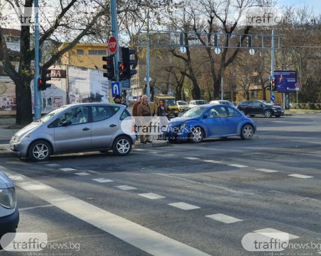 Нова катастрофа в Пловдив! Откараха две жени в болница