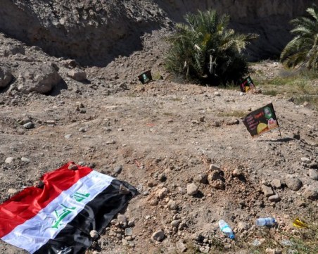 Откриха масов гроб с 643 тела