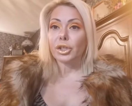 Съседи обвиниха Албена Вулева в кражба на... компоти?