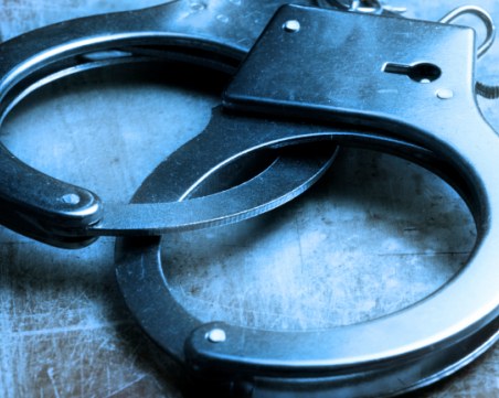 Баба и внук с присъди, участвали в наркогрупа