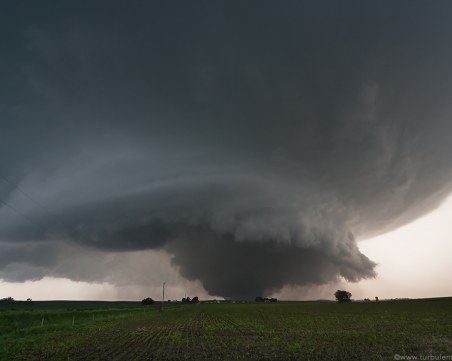 Чудовищно торнадо взе жертви в САЩ