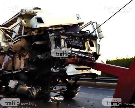 Катастрофа затвори АМ Тракия, ударили са се два тира