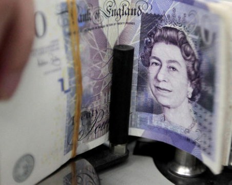 Кой взима заплата от 277 млн. паунда?