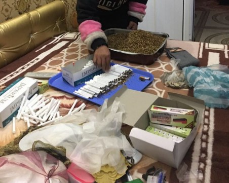 Разкриха нелегална фабрика за цигари в Столипиново