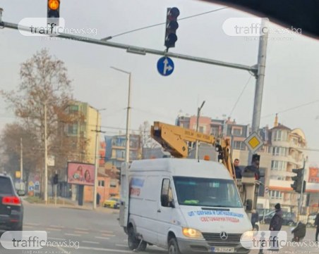 Подменят светофарите на невралгични кръстовища в Пловдив, които ще са с нов режим