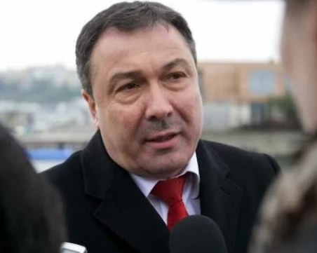 Решиха дали кмета на Несебър ще остане в ареста