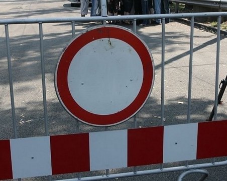 Заснемането на рекламен клип затваря централни улици в София