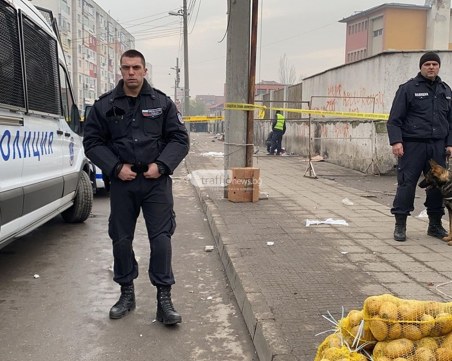 Нови сблъсъци в Столипиново! Мъже с брадви пребиха младеж