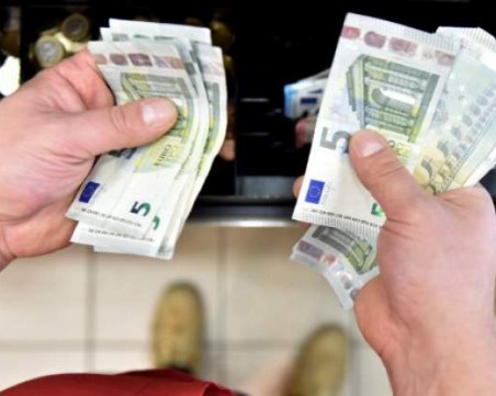 Заменяме лева с евро през 2023 година?