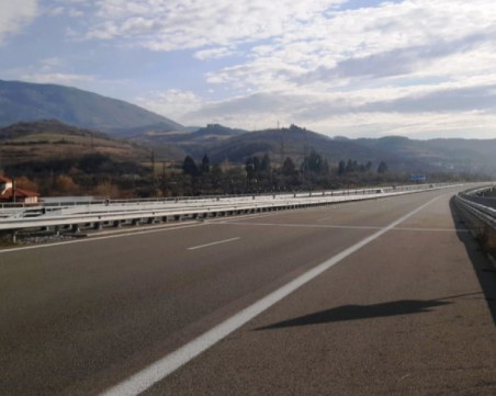 Възстановиха движението по магистрала 