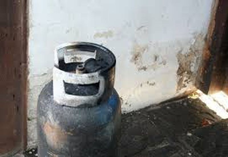 Газова бутилка избухна в София, възрастен мъж пострада