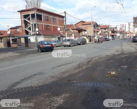Подплашен кон изхвърли каруцар, блъсна две коли в Столипиново