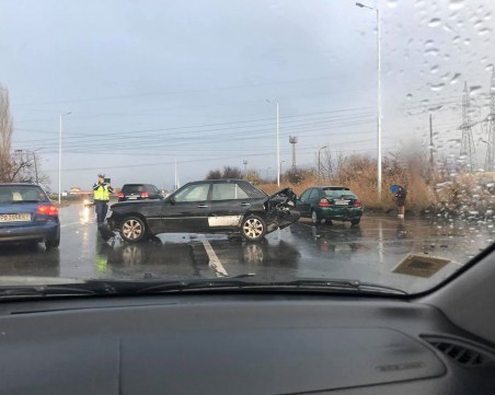 Тежка катастрофа на един от изходите на Пловдив, има пострадал