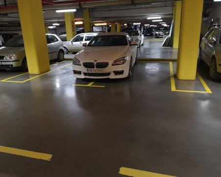 Да паркираш като за двама! Всичко е възможно в пловдивски мол