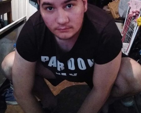 Младеж, страдащ от аутизъм и епилепсия, избяга от дома си! Виждали ли сте го?