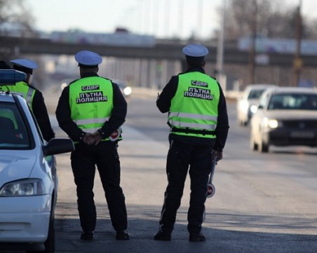 Очаква се ужас по пътищата утре, от АПИ въвеждат ограничения