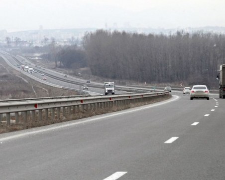 Обезщетяват с ниви собственици на земи край 