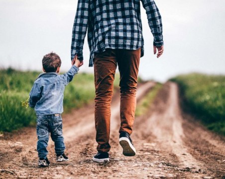 Подаръци за татковците, днес е Денят на бащата!