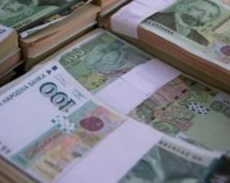 Външният дълг на страната расте, дългосрочните задължения намаляват