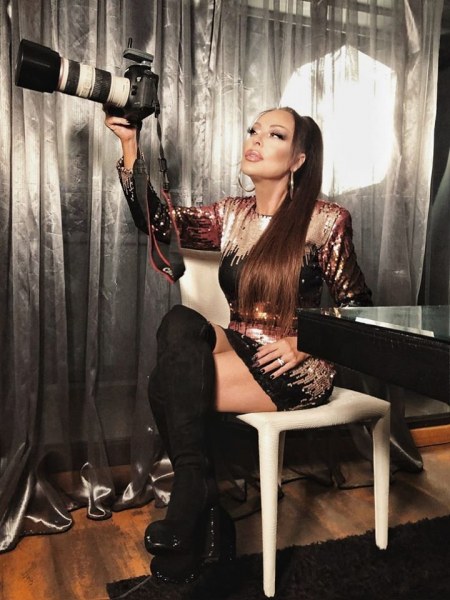 Ивана подлуди хотел, докато снима нов клип