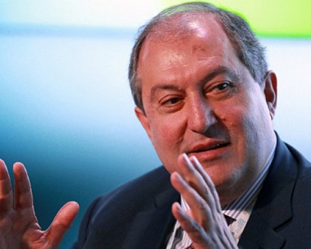 Оперираха арменския президент, крият от какво