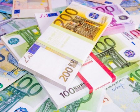 Мъж задигна над 1 милион евро, отмъщавал за уволнението си