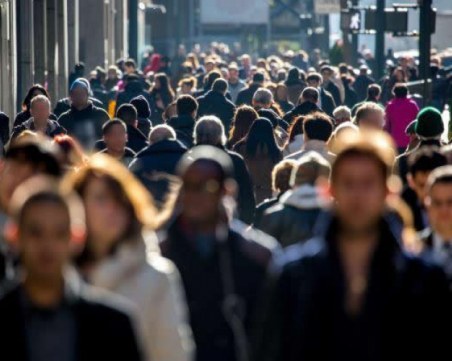 Какво очакват от предстоящата 2020 година българите?