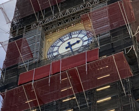 Реставрираният Биг Бен отбелязва Нова година