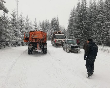 Блокада на пътя над Перущица заради незаконно преминаващи камиони