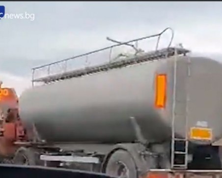 Инцидент с цистерна блокира магистрала Тракия, полиция отбива движението