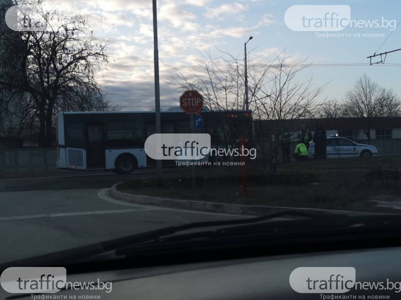 Автобус на пловдивския градски транспорт аварира на 