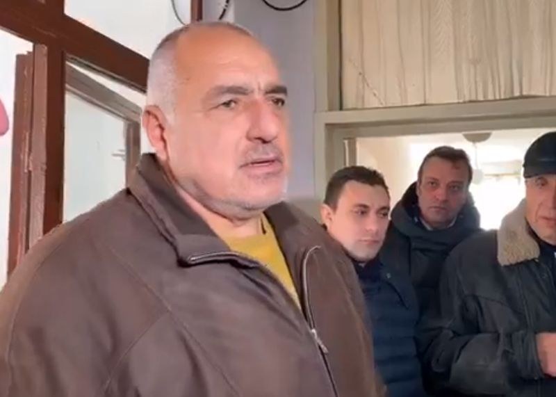 Борисов свика спешно съвещание заради кризата в Перник