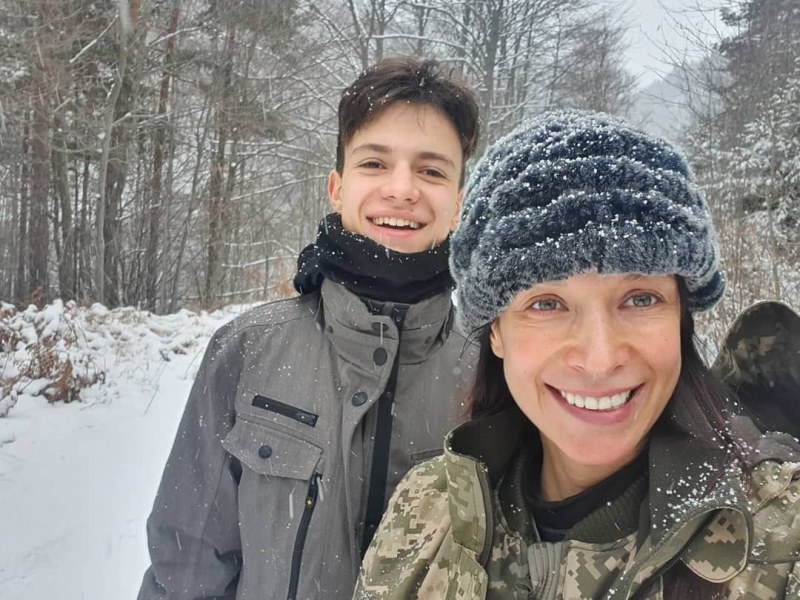 Яна Маринова трогна феновете си със снимка със сина си