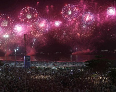 Невероятните 3 милиона души посрещнаха Нова година на Копакабана