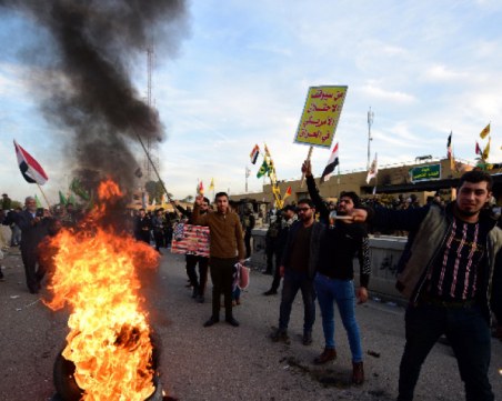 Още един убит в Ирак - жертвите на протестите набъбнаха на 460