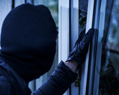 Крадци върнаха пловдивчанин с 10 000 назад