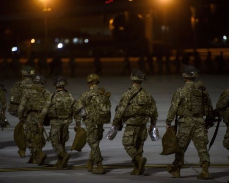 САЩ изпраща още 3500 войници в Близкия изток след напрежението с Иран