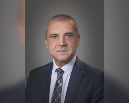 Внезапно почина един от секретарите на президента