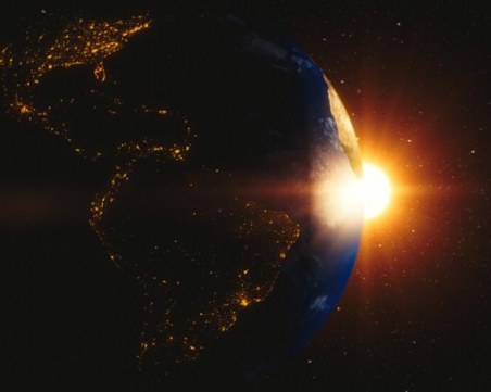 Земята е най-близо до Слънцето днес