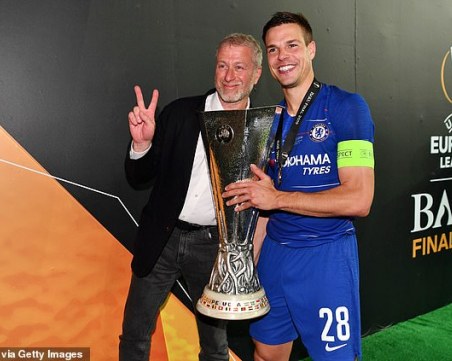 Абрамович не стъпва на Стамфорд Бридж, но наля 247 милиона паунда в Челси за година