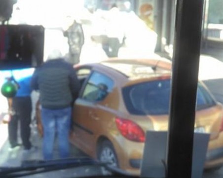 Шофьорка помете няколко коли в Кючука! Бременна жена е в болница