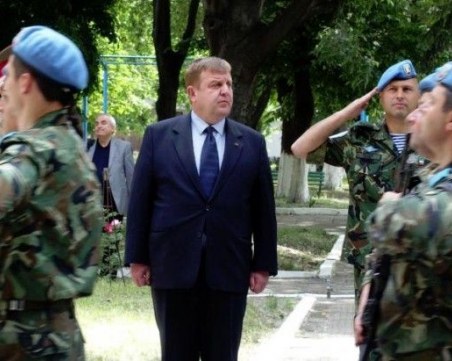 Увеличават възрастта за постъпване в армията до 40 години