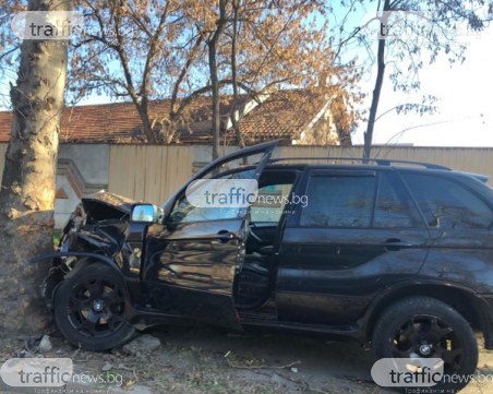 26-годишен шофьор се е блъснал в дървото в Кючука