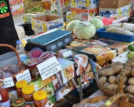 Избират най-вкусната супа с конкурс на Женския пазар