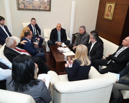 Правителството и превозвачите се договориха за 3-месечен тестов период на тол системата