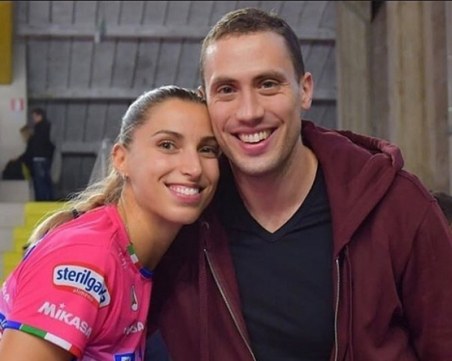 Звездна волейболна българо-сръбска двойка може да заиграе заедно