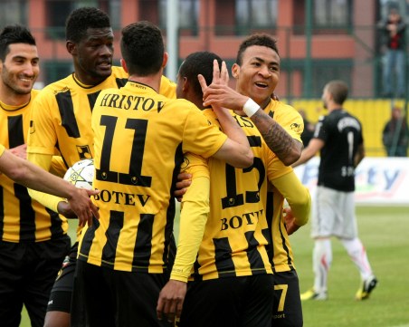 Ботев (Пд) и ЦСКА 1948 играят навръх рождения ден на Стоичков